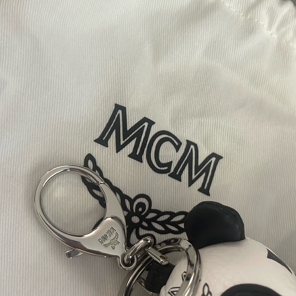 MCM Black and White Panda Charm - Picture 4 of 8